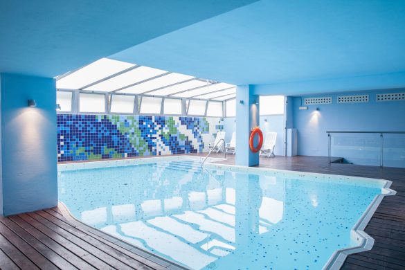 piscina_climatizada-Protur-Roquetas-Hotel-Spa